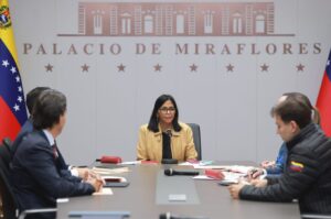 En plena audiencia de Nicolás Maduro en Nueva York, Delcy Rodríguez se reúne con su gabinete en Miraflores
