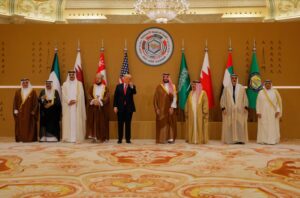 Estados del golfo Pérsico endurecen su postura frente a Irán y evalúan participar directamente en la guerra – AlbertoNews