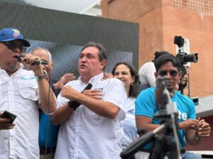 Henry Alviárez reiteró que María Corina Machado regresará a Venezuela en el corto plazo