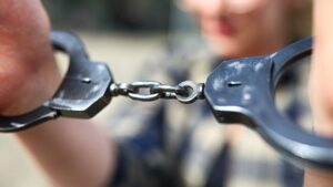 Horror en Florida: Mujer asesinó a su hijo de cinco años y arrojó el cuerpo al mar