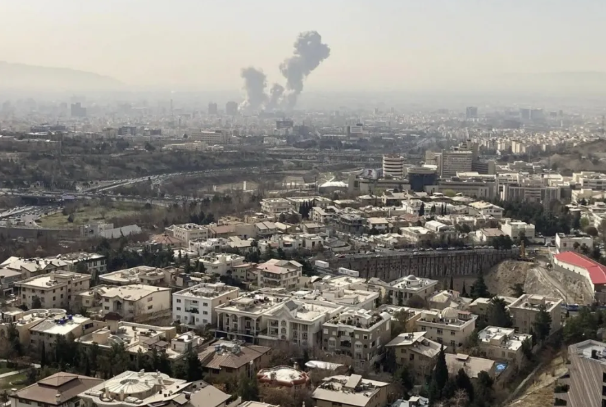 Irán decreta 40 días de luto tras confirmar la muerte de Ali Jameneí
