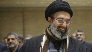 Irán eligió al hijo de Alí Jamenei como su nuevo líder supremo