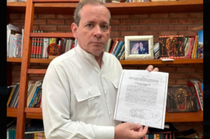 Juan Pablo Guanipa recibe notificación judicial que se cierra su caso por extinción de la acción penal