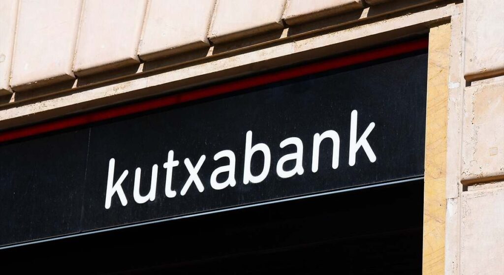 Kutxabank renueva hasta 2028 su primer convenio colectivo tras la integración de Cajasur