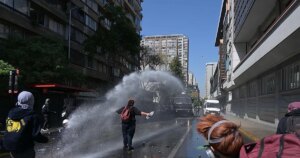 La crisis de combustible enciende las primeras protestas en Chile contra el presidente Kast