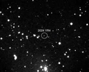 La futura llegada del asteroide 2024 YR4 al sistema Tierra-Luna