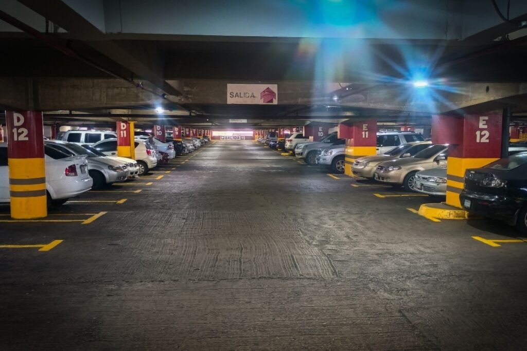 La medida que tomará el chavismo a tarifas de estacionamientos privados