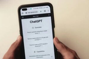 Los chatbots de IA mienten y manipulan a usuarios cada vez más, según un estudio