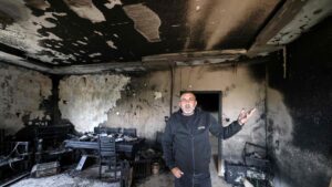 Los colonos israelíes desatan el caos en la Cisjordania ocupada con una ola de violencia | elperiodico.com