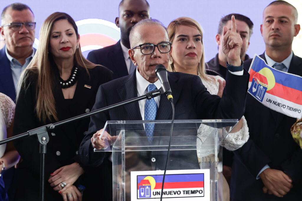 Manuel Rosales llama a crear condiciones para elecciones "limpias y transparentes"