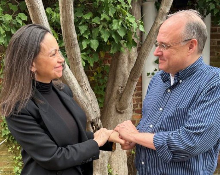 María Corina Machado se reúne con el exfuncionario estadounidense Marshall S. Billingslea - AlbertoNews