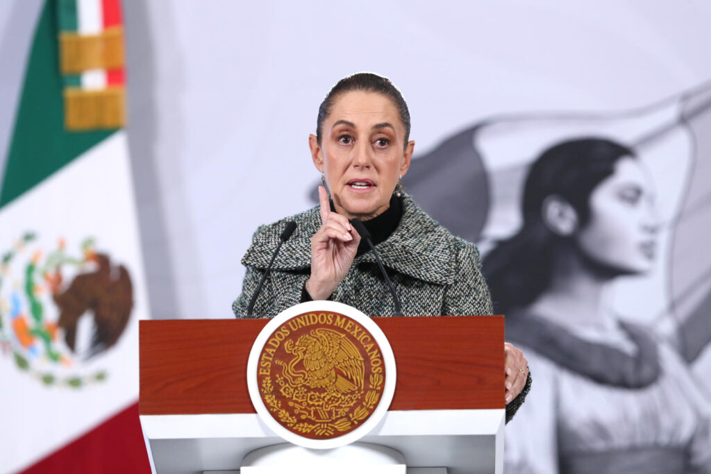 México continuará acuerdo con médicos cubanos pese a retirada de países latinoamericanos - AlbertoNews