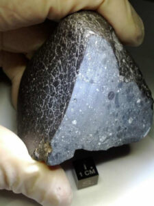 Microorganismos que extraen metales de meteoritos en el espacio