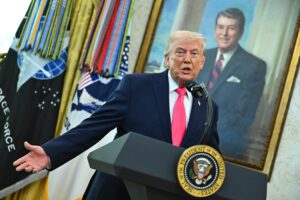 Minnesota demanda al gobierno de Trump por investigaciones de muertes a manos del ICE