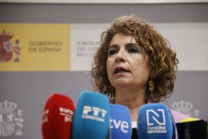 Montero traslada su «confianza» en Cuerpo y España para sucederla y se despide del Gobierno:»Ha sido un honor» | europapress.es