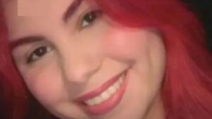 Muere una joven electrocutada por descarga del celular