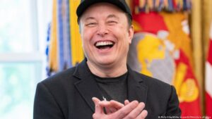 Musk duplica su fortuna y sigue como el más rico del mundo