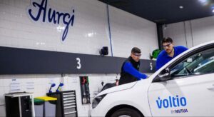 Mutua extiende el servicio de reparación de lunas a 36 centros de Aurgi y El Corte Inglés