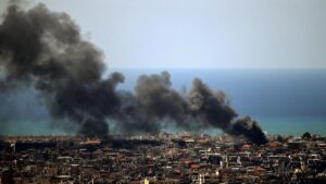 ORIENTE PRÓXIMO | Más de un millar de personas muertas por ataques aéreos israelíes en el Líbano | elperiodico.com