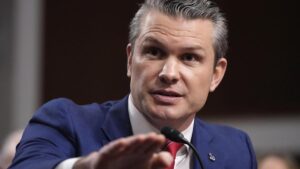 PETE HEGSETH GUERRA IRÁN | El ‘broker’ del jefe del Pentágono intentó invertir en un fondo de defensa antes del ataque a Irán, según el ‘Financial Times’