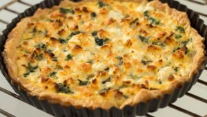 Quiche de espinacas sin huevos, una receta riquísima para veganos y alérgicos al huevo