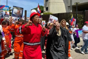«Quiero ver a mi papá»: los hijos del caso Pdvsa Obrero se unen a viacrucis por libertad