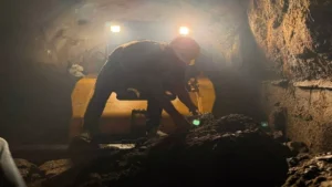 Rescatados ocho técnicos tras quedar atrapados en túnel hídrico en Sucre