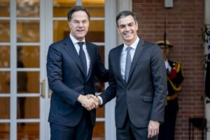 Rutte elogia a España por alcanzar el 2% del gasto del PIB en defensa aunque augura que deberá invertir más | europapress.es