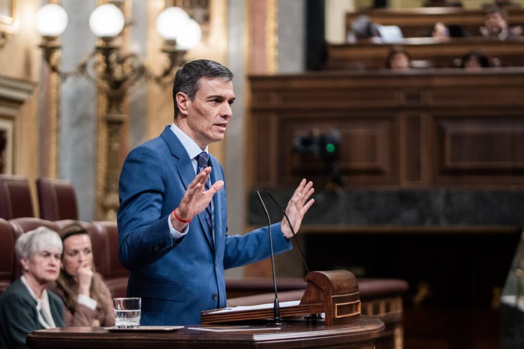 Sánchez acusa a PP y Vox de contribuir al "desastre absoluto" de la guerra de Irán "con su apoyo o su silencio"