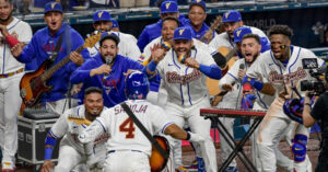 Selección de Venezuela graba Free Cover en el dugout – El Chigüire Bipolar