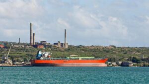 TENSIÓN CARIBE | Un petrolero ruso con 100.000 toneladas de crudo llega a Cuba con el permiso de Trump | elperiodico.com