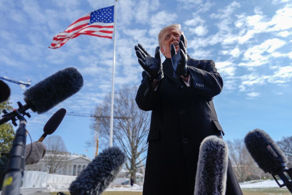 Trump amenaza a Irán con una "fuerza nunca vista" si cumple su promesa de ofensiva - AlbertoNews