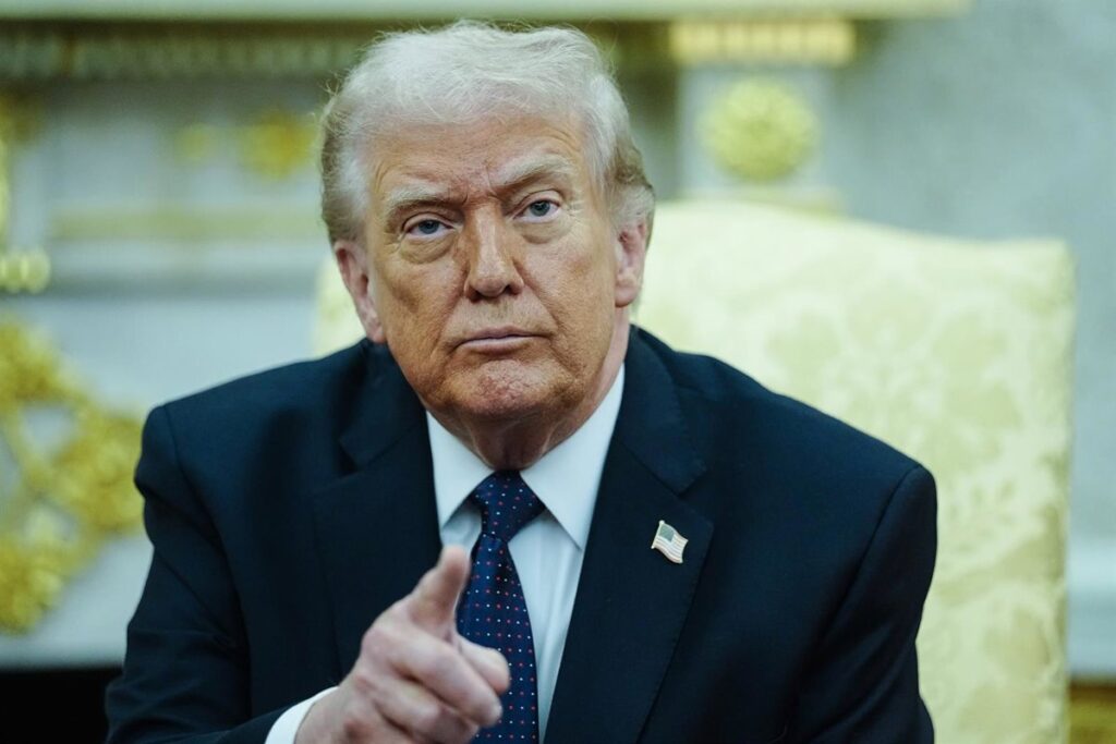Trump llama "cobardes" a los países de la OTAN por no apoyar una "simple maniobra militar" en el estrecho de Ormuz