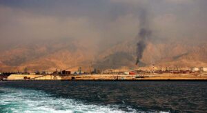 Trump quiere «apoderarse del petróleo de Irán» y amenaza con tomar la isla de Kharg mientras los analistas alertan ya de un crudo a 200 dólares