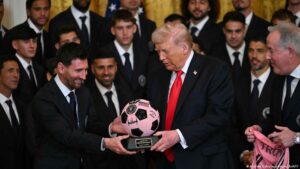 Trump recibe a Lionel Messi y alaba a Cristiano Ronaldo