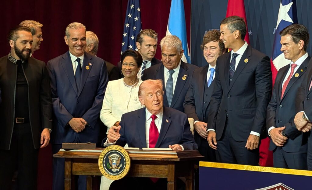 Trump reconoce formalmente, durante cumbre americana, al gobierno de Delcy Rodríguez