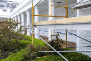 Trump reveló que construye un gran complejo militar bajo el salón de baile de la Casa Blanca