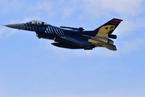 Turquía enviará seis cazas F-16 a Chipre del Norte este lunes | europapress.es