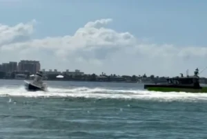 Una lancha fuera de control mató a una mujer en la Bahía de Biscayne en Miami