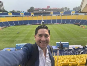 VIDEO: Periodista deportivo fue secuestrado por hombres armados en plena transmisión en vivo