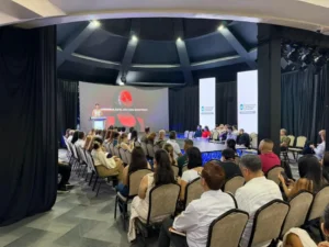 Venezuela presente en la feria de insumos del sector de la moda en Cúcuta