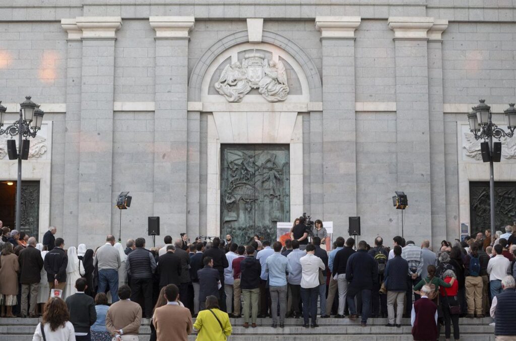Víctimas de abusos en la Iglesia celebran el protocolo de reparación aunque la mayoría recela de la ausencia de baremos