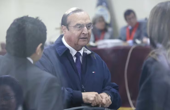 Vladimiro Montesinos, el siniestro asesor de Fujimori, fue condenado a 20 años por el homicidio de una periodista