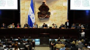destituyen a fiscal general y cesa titular de CSJ