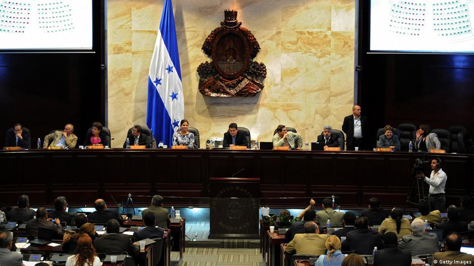 destituyen a fiscal general y cesa titular de CSJ