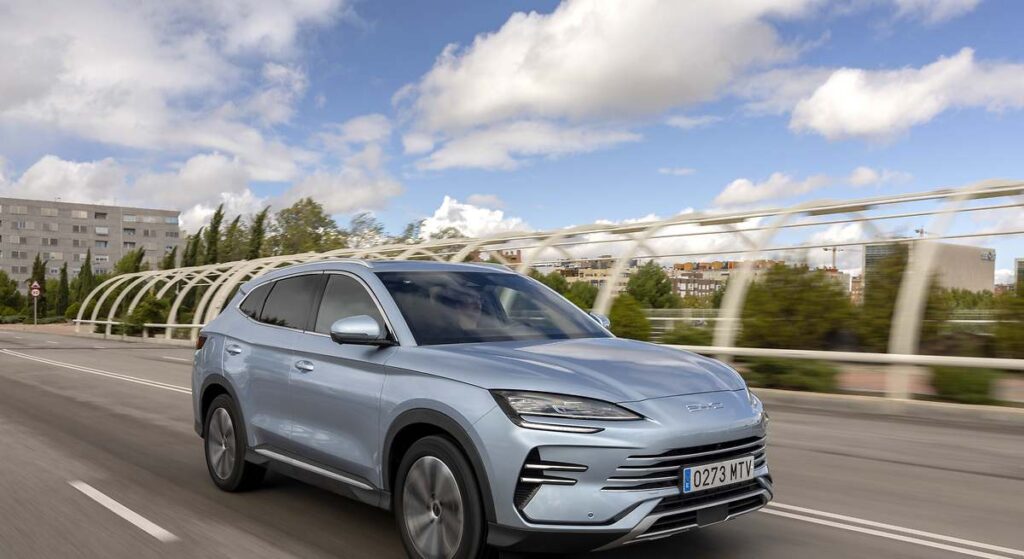 la feroz competencia en China lastra al líder mundial del coche eléctrico