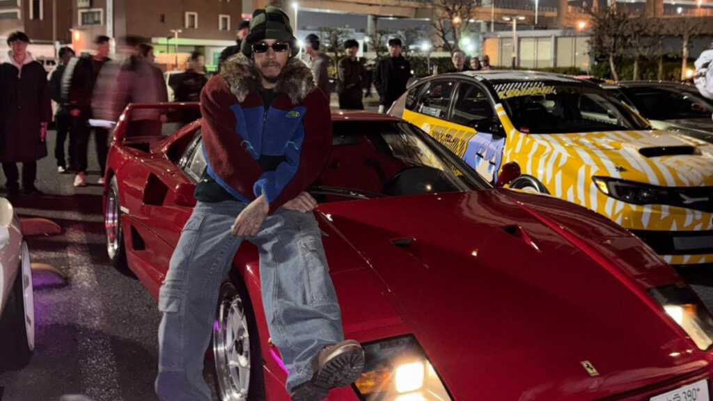 sorprendente aparición con un Ferrari F40 en el mítico parking japonés de Daikoku