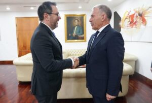 Portugal espera libertad de presos políticos lusos tras reunión con canciller de Venezuela