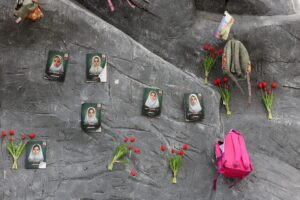 Al menos 340 niños muertos tras un mes de guerra en Medio Oriente