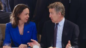 Albares afea a Corina Machado haber venido a España como «líder ideológica» y haberse reunido con la extrema derecha | elperiodico.com